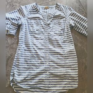 Duluth Womens Shirt Size Med